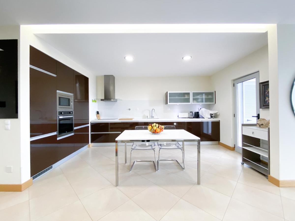 Luxury Condominium Apartment With Swimming Pool #1903 ラゴス エクステリア 写真